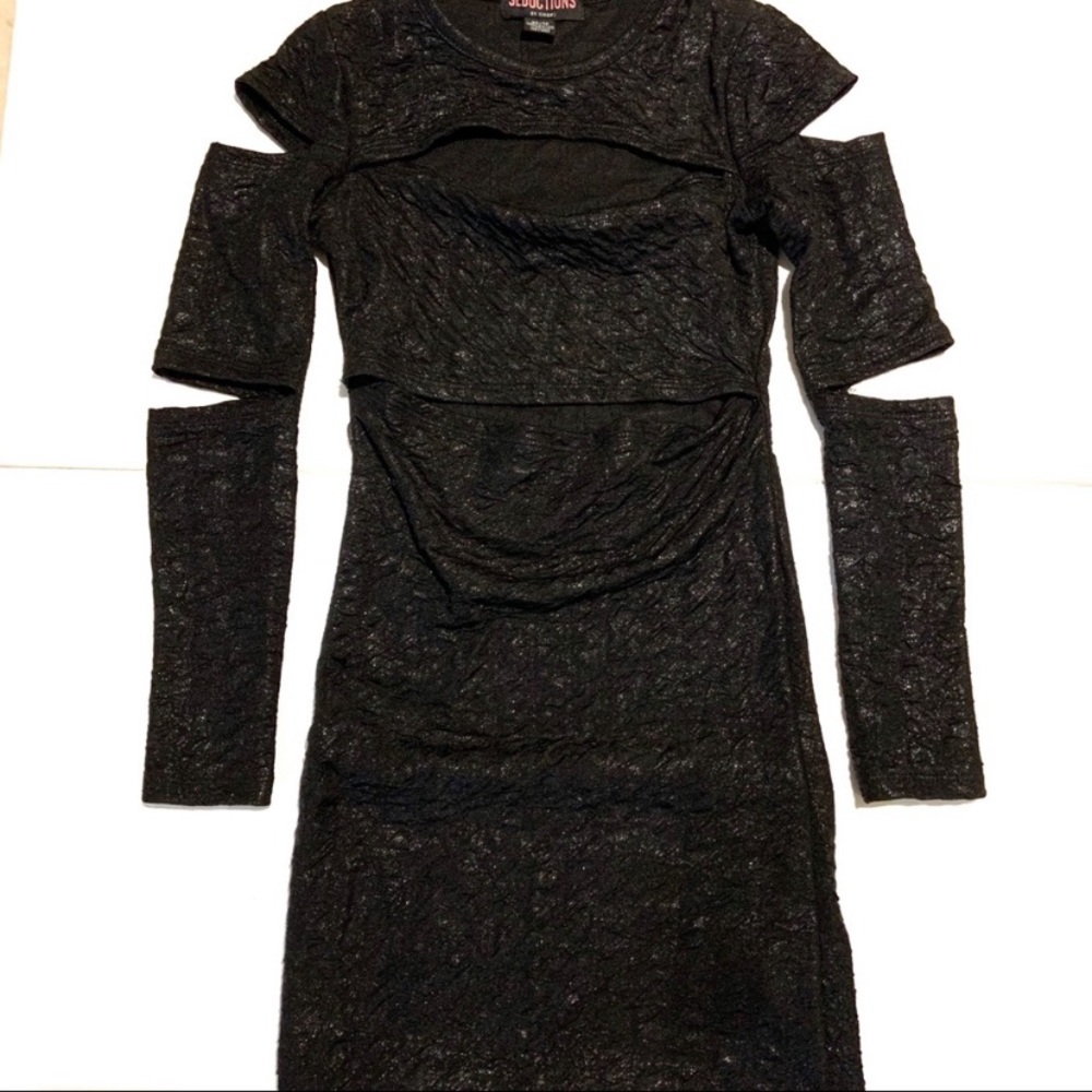 SOLD!!Black Body-con Midi Dress - Picture 3 of 3